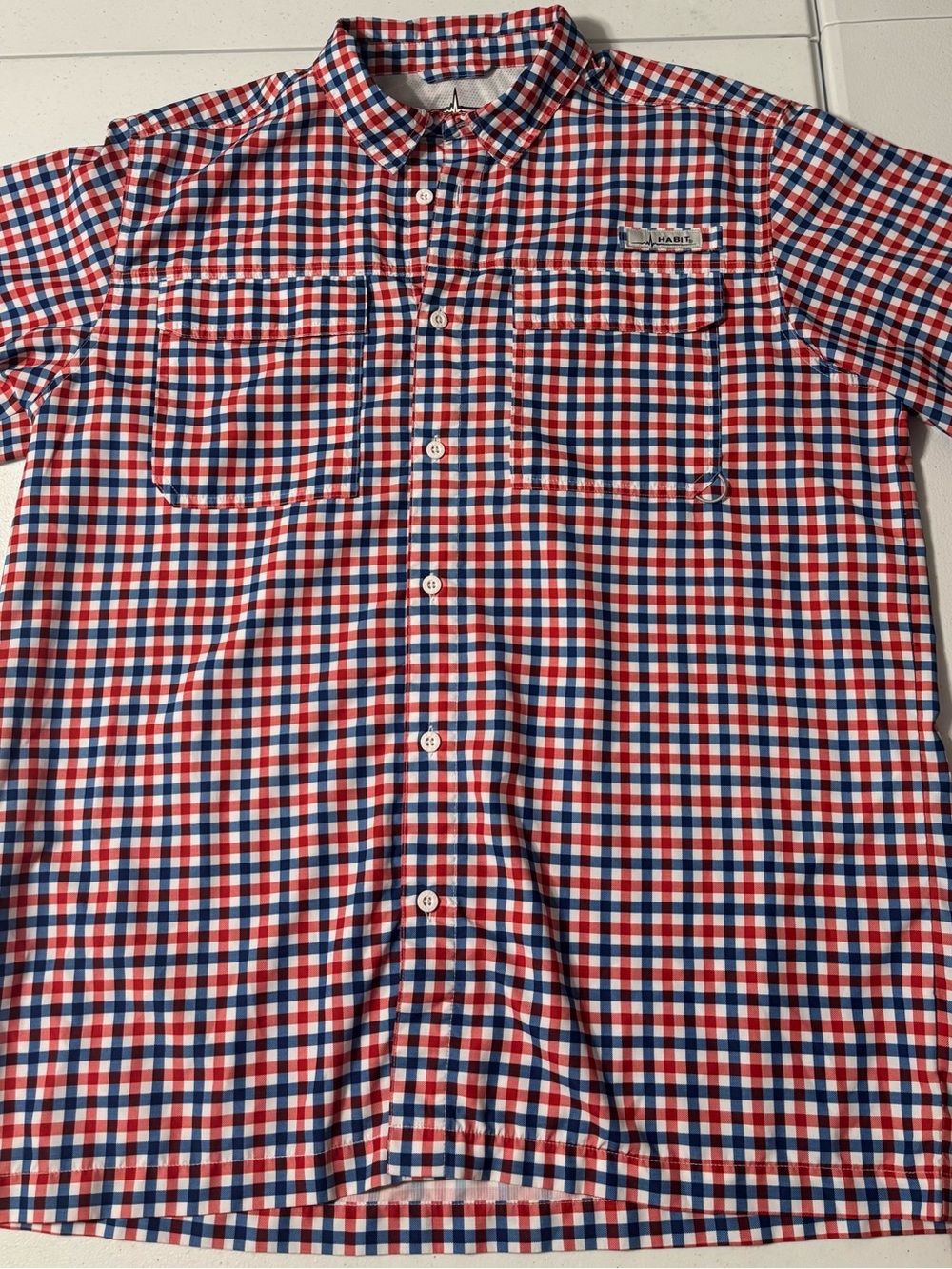 Habit size large Men's Short-Sleeve Button-Up Shirt - Red/Blue/White 50spf